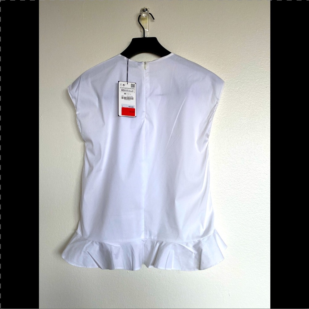 Zara Ruffle Hem Top - Picture 2 of 2